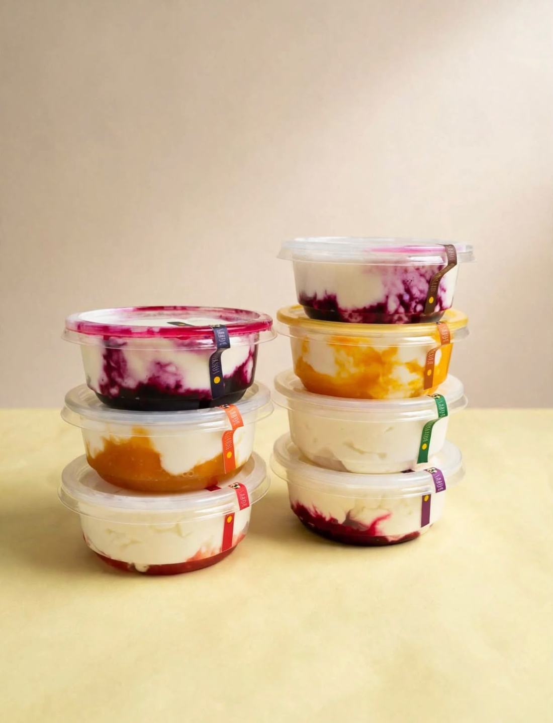 Tres tamaños de yogurt griego de La Granja de Vale